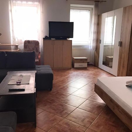 Dvacitka Apartment Ceske Budejovice Exterior foto