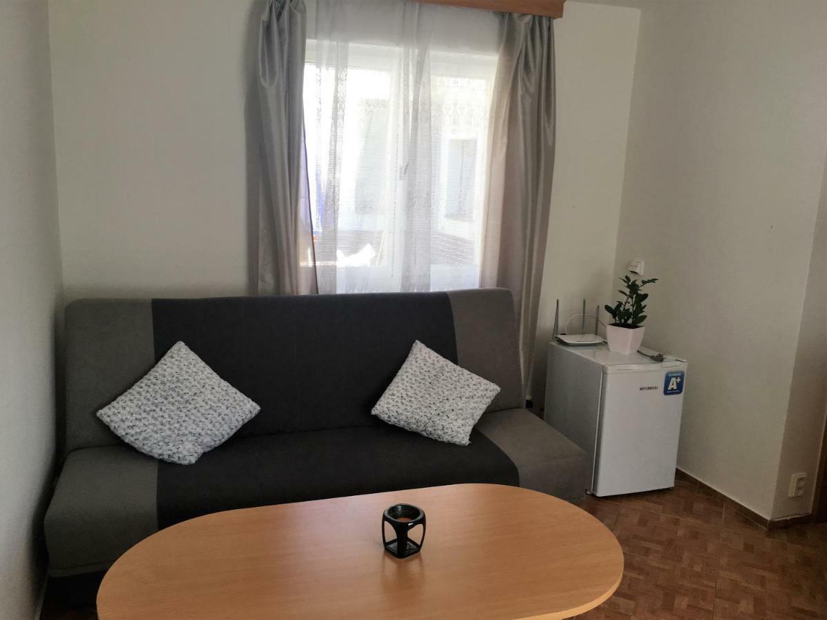 Dvacitka Apartment Ceske Budejovice Exterior foto